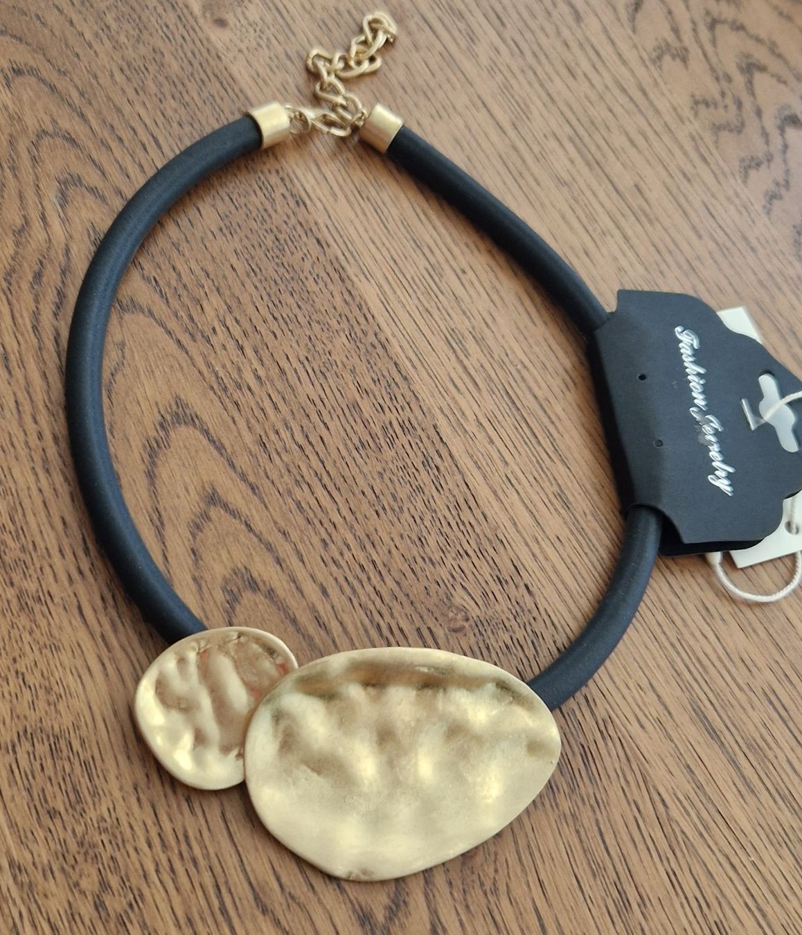 Colliers: COLLIER FEMME – Neuf avec emballage d'origine à Camorino par JPHANDMADE1 1