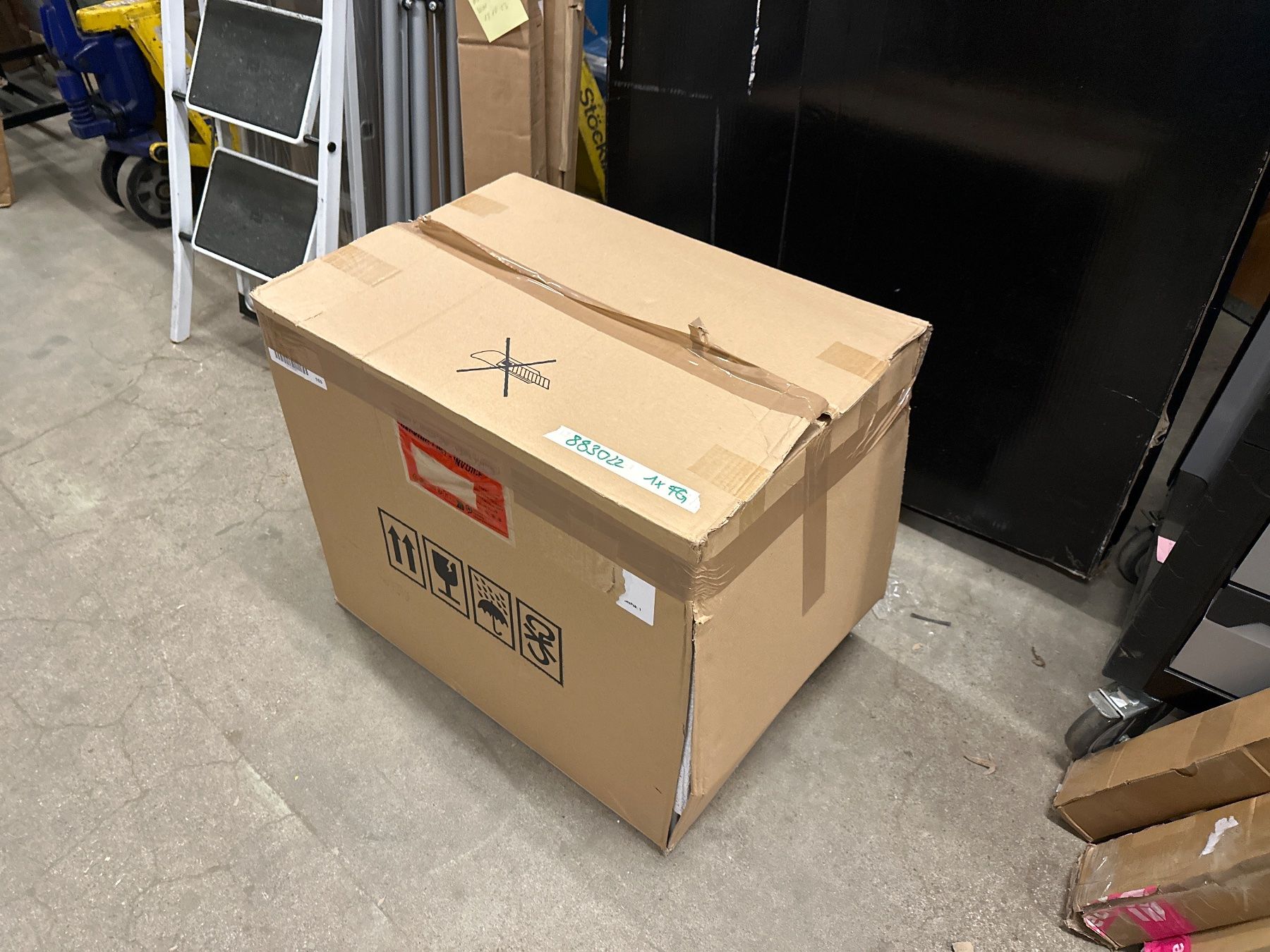 Banconi: neuer Rollcontainer, seitliche Griffnut, B390xT590xH550 – Nuovo (secondo la descrizione) da Necker venduto da liq24 1