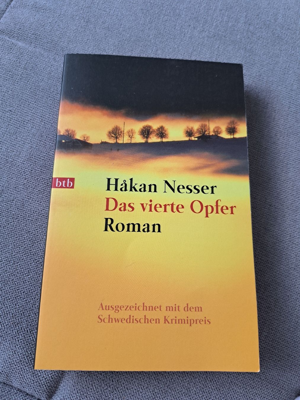 Libri: Hakan Nesser Das vierte Opfer – Usato da Bellach venduto da TORA4