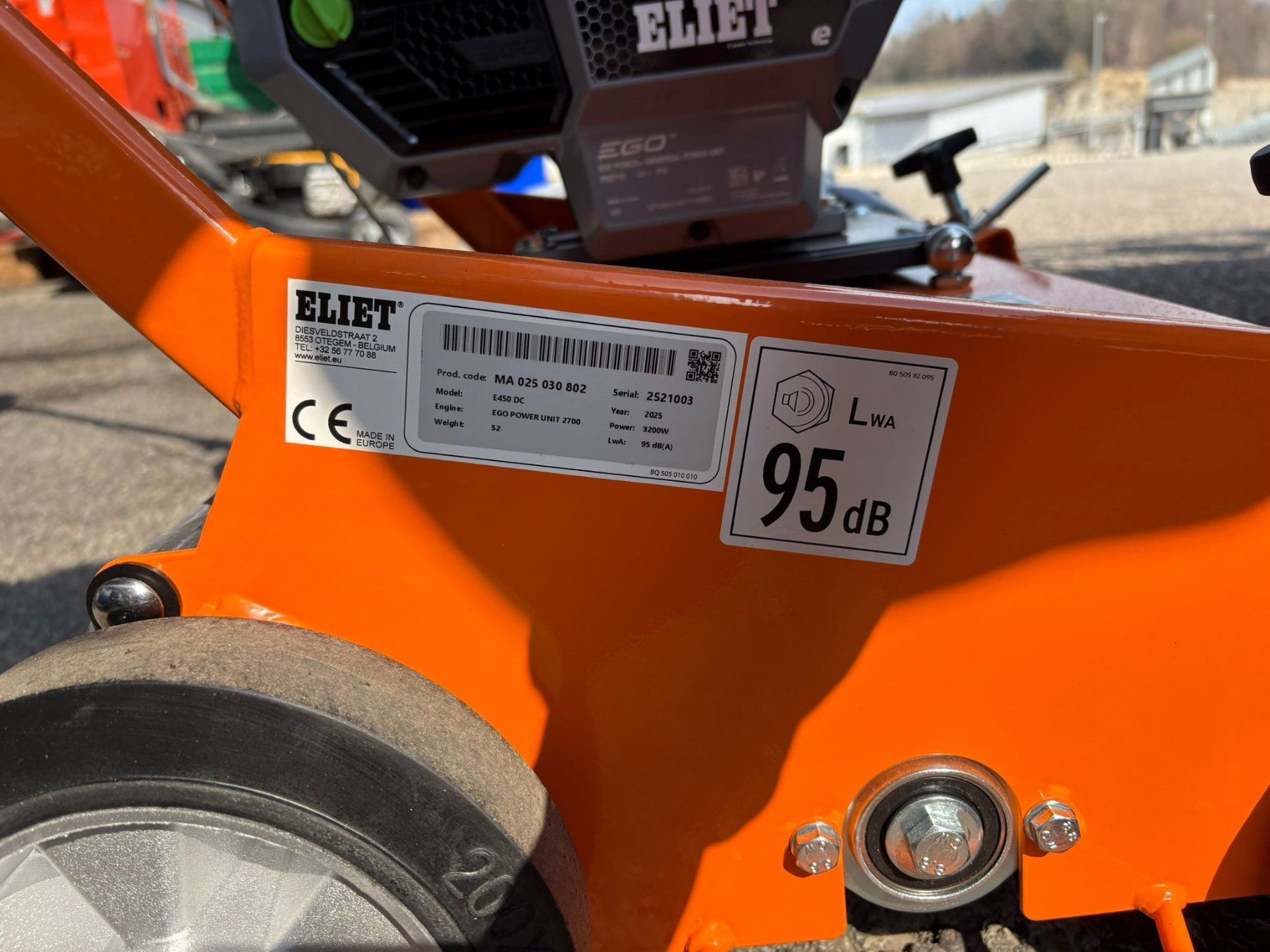 Attrezzi per la lavorazione del suolo: Vertikutierer Eliet E450 DC – Usato da Hasle b. Burgdorf venduto da EGO-PowerPlus3415 1