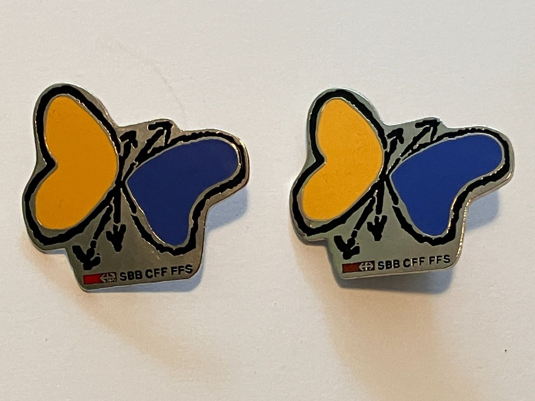 Placchette & Badge: 2 Pin SBB – Usato da Basel venduto da djwwpp