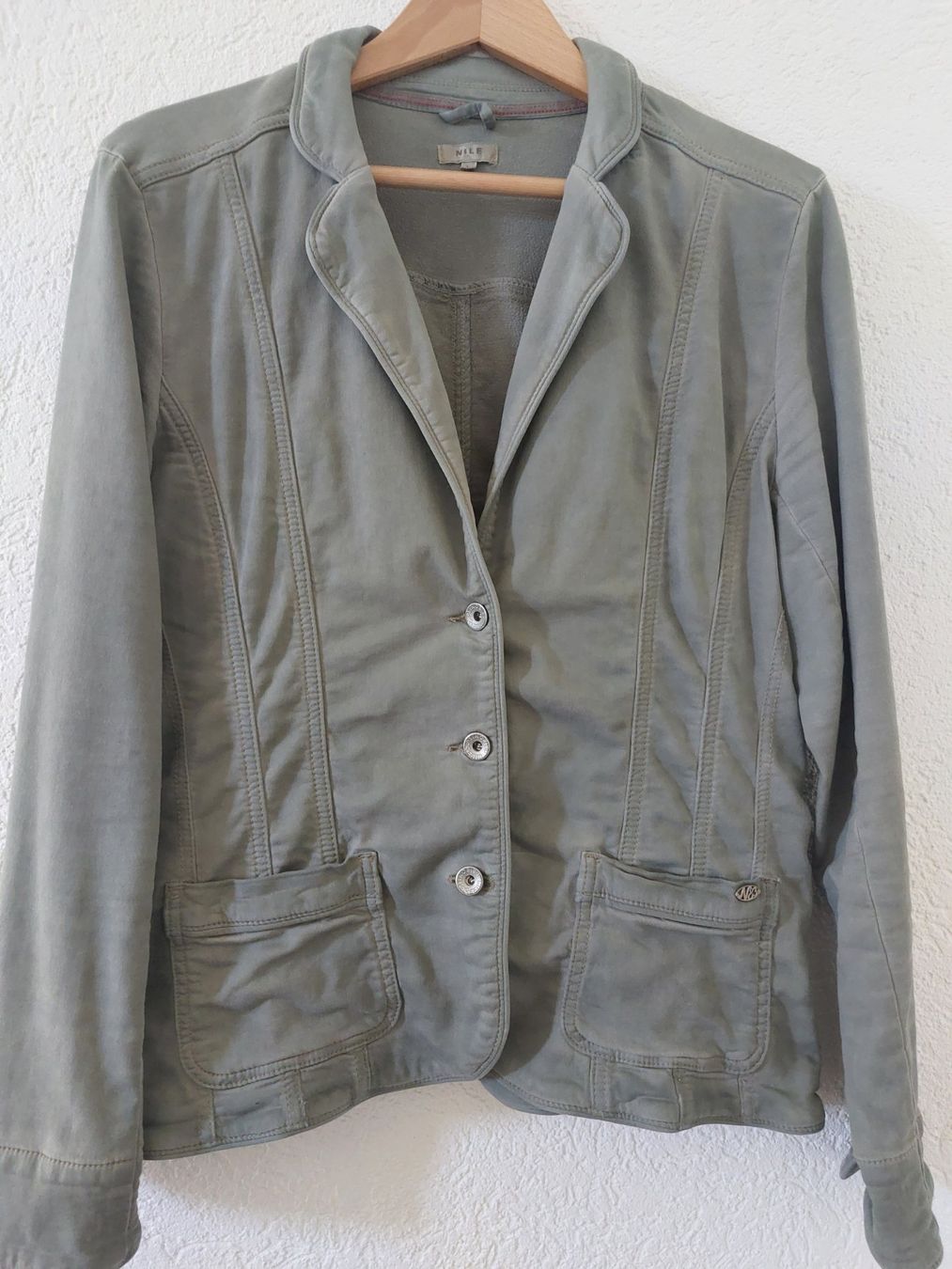 Nile Jacken: Blazer Nile gr L – Gebraucht aus Delémont von Petitlutin
