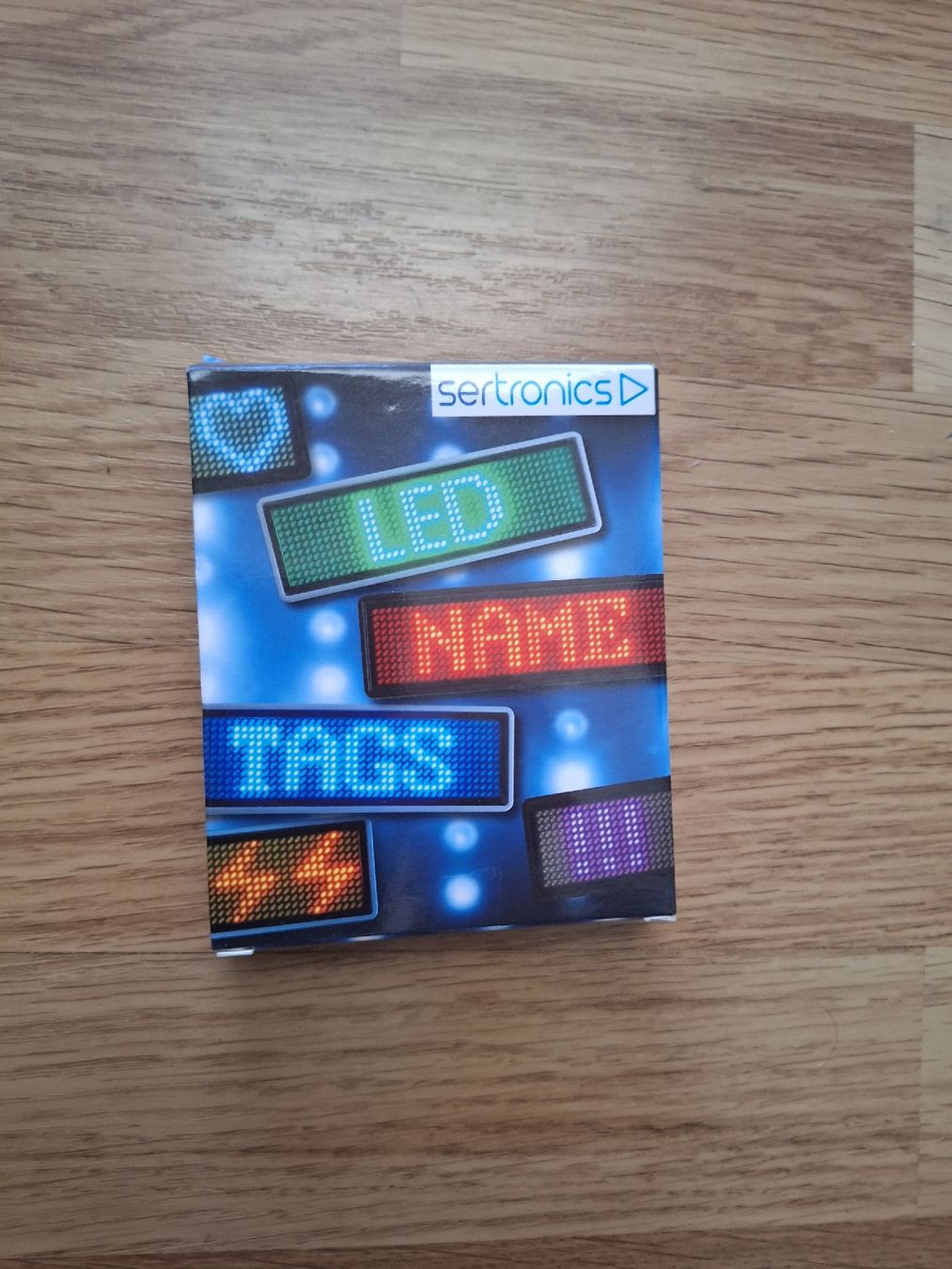 Alle Dekorationen: LED Nametag SERTRONICS 11x44 Pixel neuwertig – Neu (gemäss Beschreibung) aus Stettlen von CySpocy
