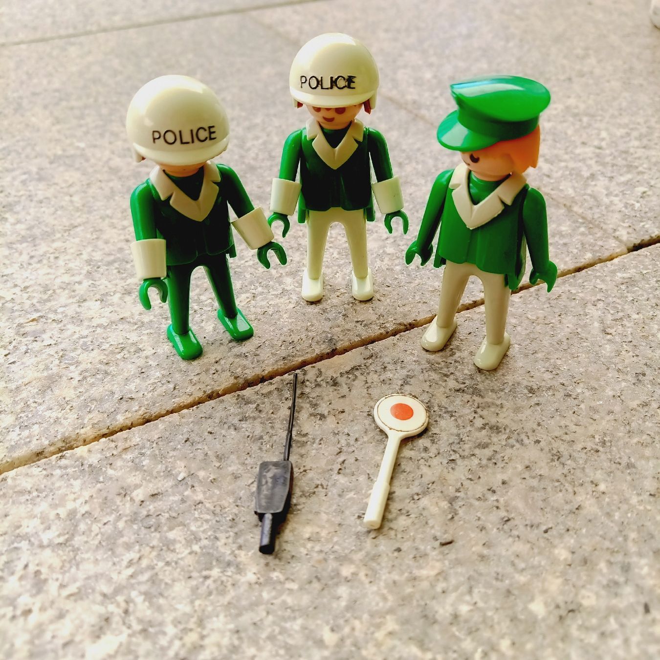 Playmobil Spielzeuge: Playmobil System 1974 Polizei – Gebraucht aus Emmen von Mocck 1