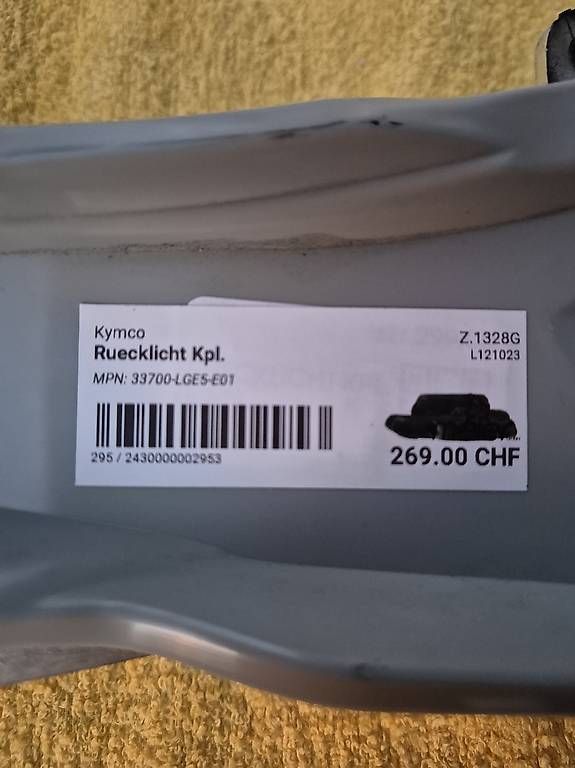 Tutti pezzi di ricambio per scooter: Kymco Heckeuchte – Usato da St. Gallen venduto da ammann83 4