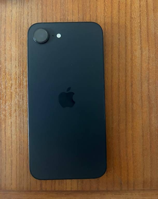 Apple Handys / Smartphones: Apple iPhone 17e – Neu (gemäss Beschreibung) aus Aigle von ale_szw5 1