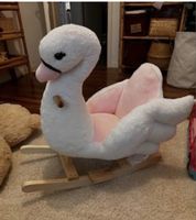 Schaukeltier Schwan weiss rosa gepolstert guter Zustand