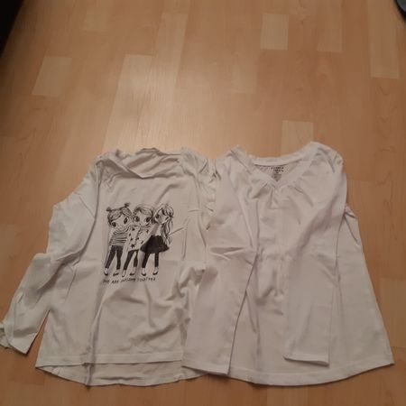 2x MÄDCHEN T-SHIRT LANG HARM, Gr. 122-128, WIE NEUE