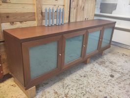 Sideboard Ikea (dunkelbraun mit Milchglas)
