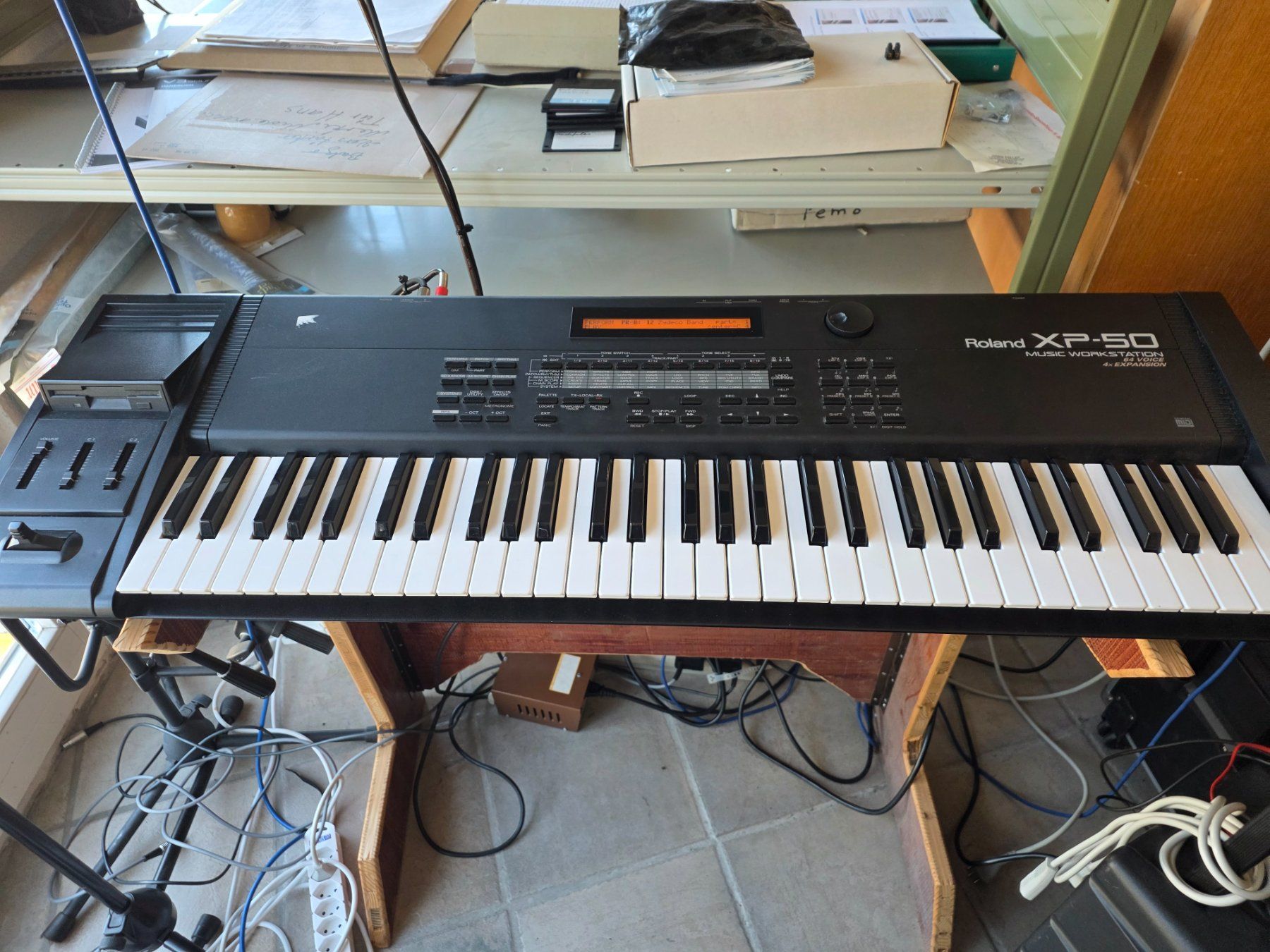 Roland Instruments de musique: Workstation Roland XP50 – D'occasion à Rotkreuz par Kellermusik 1