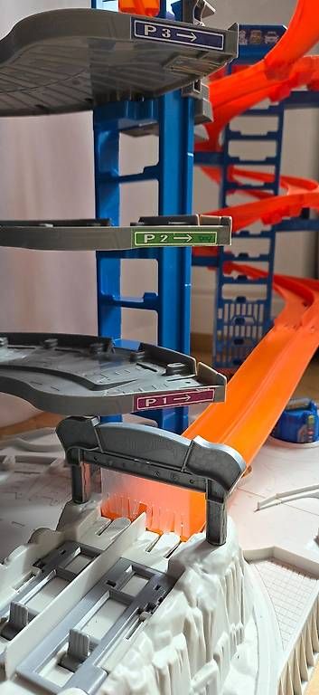 Hot Wheels Giocattoli: Hotwheels Super Ultimate Garage – Usato da zürich venduto da Sauerteig 2