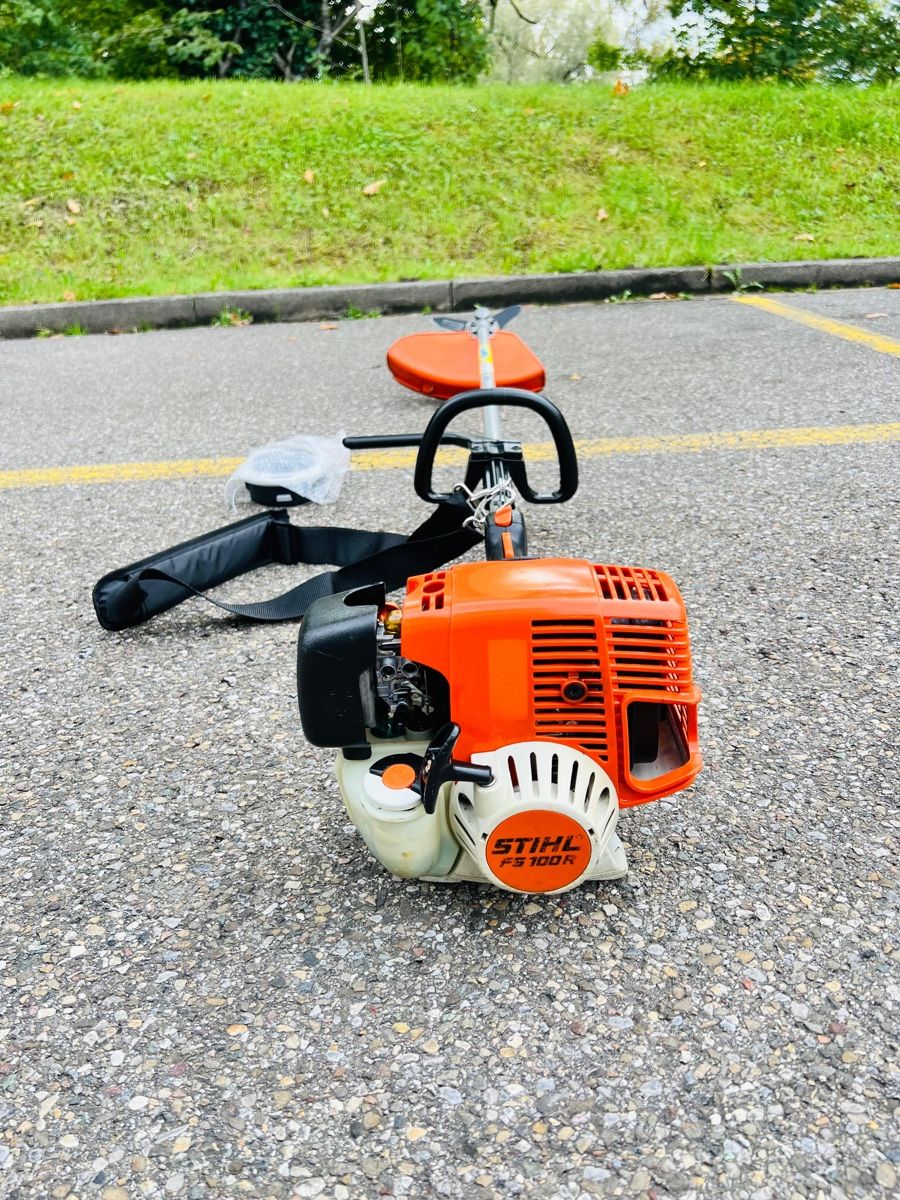 Stihl Tutti gli attrezzi: Rasentrimmer Stihl FS 100 R – Usato da Urdorf venduto da mas_5wfz 4