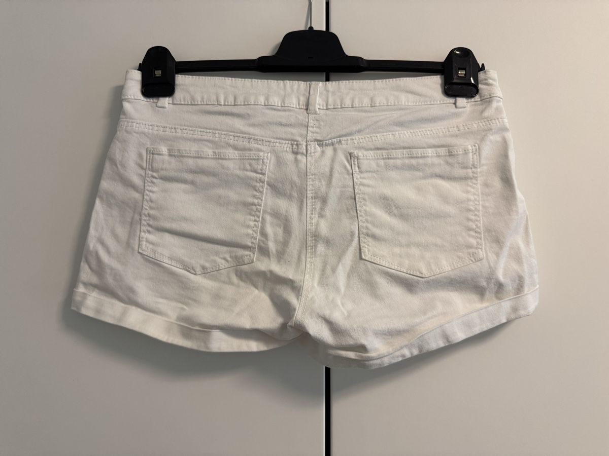 H&M Jeans: Jeans Hotpants weiss – Usato da Zürich venduto da ljp_2hsx 1