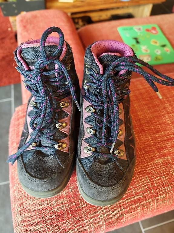 Schuhe für Jungen: Wanderschuhe Lowa Gr 30 – Gebraucht aus Untersiggenthal von schnaegg8542 1