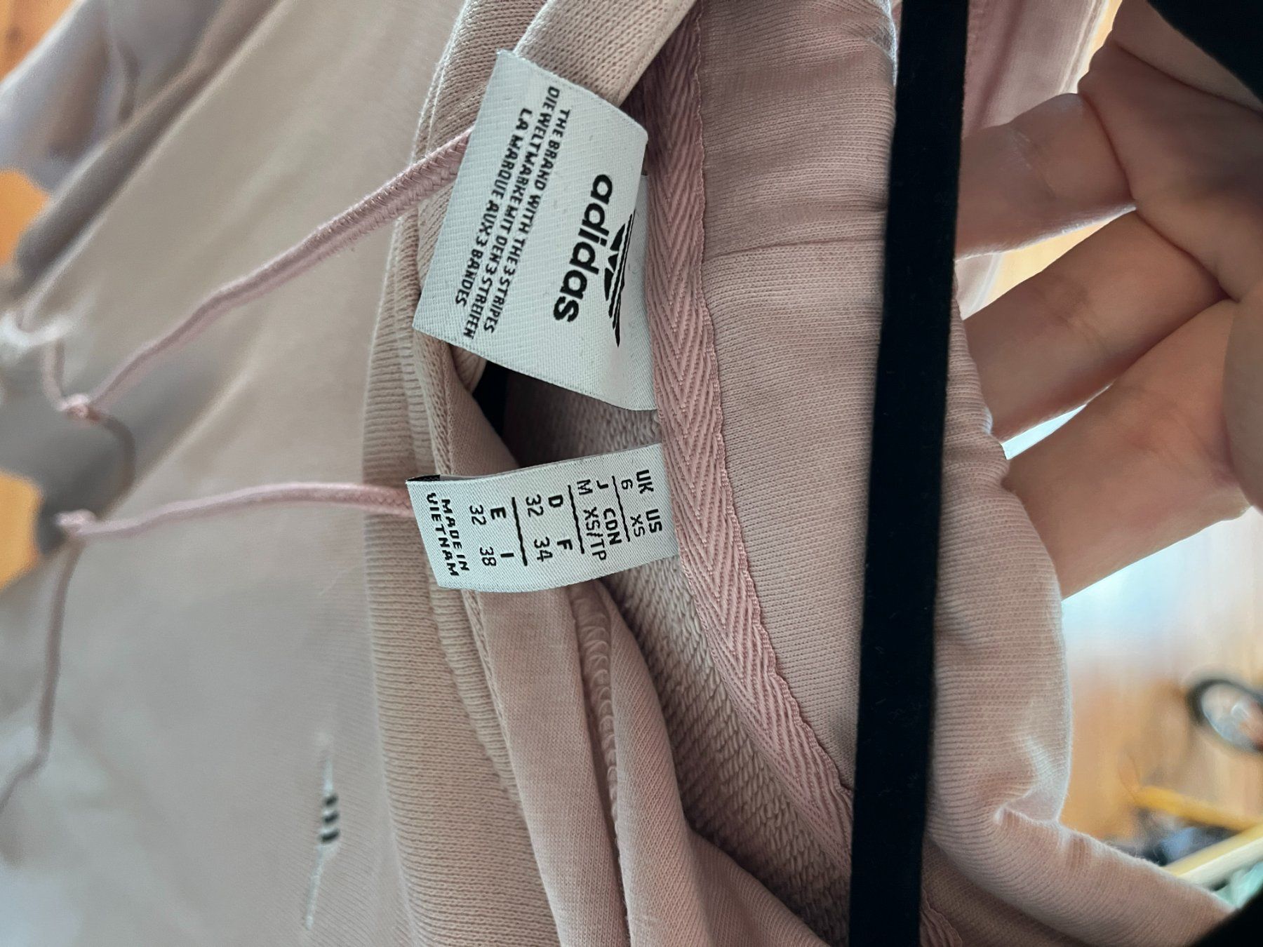 Adidas Pullover & Sweatshirts: Rosa Adidas Adiletten Hoodie – Gebraucht aus Seuzach von anina.k 5