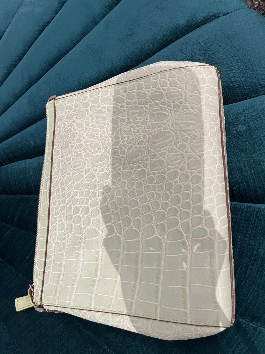 Guess Borse da donna: Guess Tasche Mintgrün – Nuovo (secondo la descrizione) da Amlikon-Bissegg venduto da Rahelbr5 2