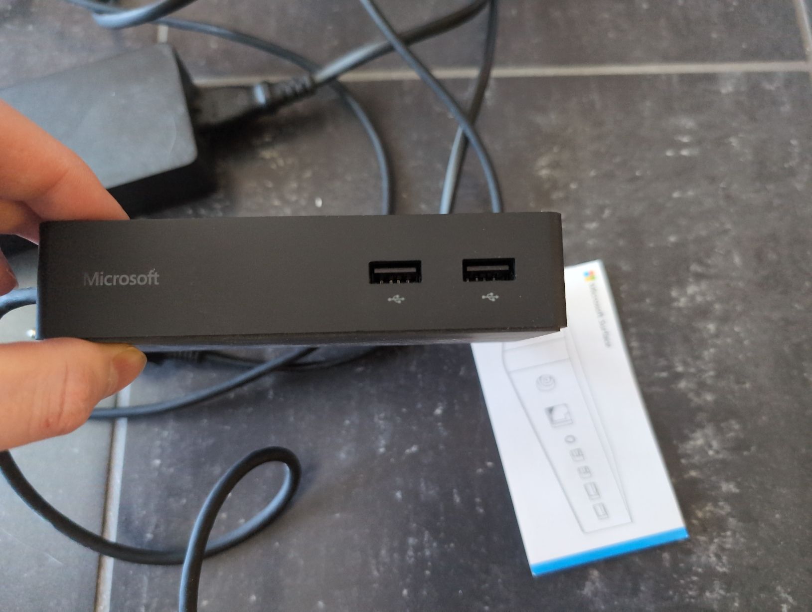 Microsoft Docking station: Microsoft Surface Dock 1 & Netzteil (voll funktionsfähig) – Usato da Aarau Rohr venduto da Ajax13 2
