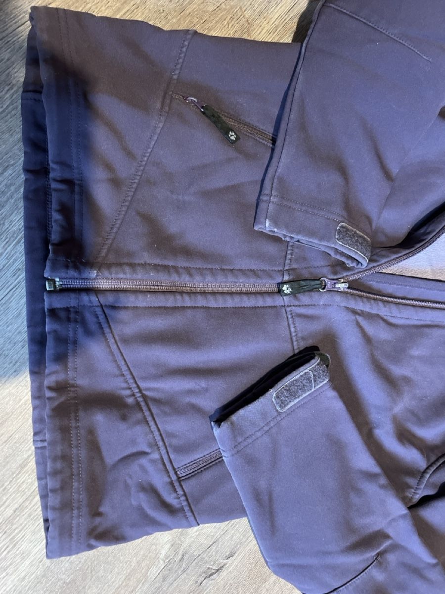 Jack Wolfskin Giacche & Cappotti: Sportjäckli gr 140 Jack Wolfskin – Usato da Niederstocken venduto da Eleonore000 1