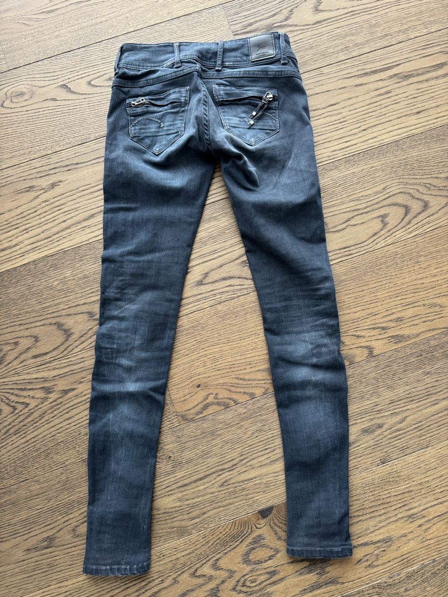 G-Star Jeans: G-Star Jeans, Gr. 25/32 – Usato da Frasnacht venduto da spiro23 1
