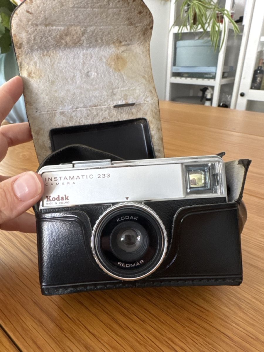 Kodak Kamera: Kodak Instamatic 233 – Gebraucht aus Speicher von SelSchny