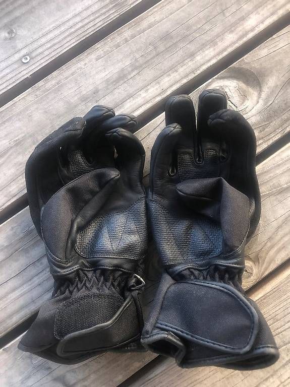 Guanti & manicotti: Motorrad Handschuhe Sommer – Usato da Udligenswil venduto da rae_25cj