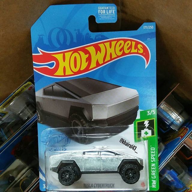 Hot Wheels Modellini d'auto: Tesla Cybertruck Hot Wheels – Nuovo e nell'imballaggio originale da Dietikon venduto da e-car-shop.schweiz 2