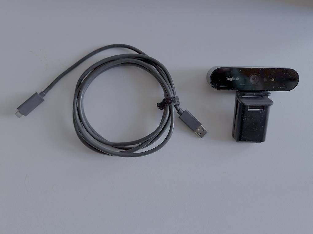 Logitech Webcams: Logitech Brio 4K Webcam mit 4K, HDR & Windows Hello – D'occasion à Adliswil par Dead.Leaves 1