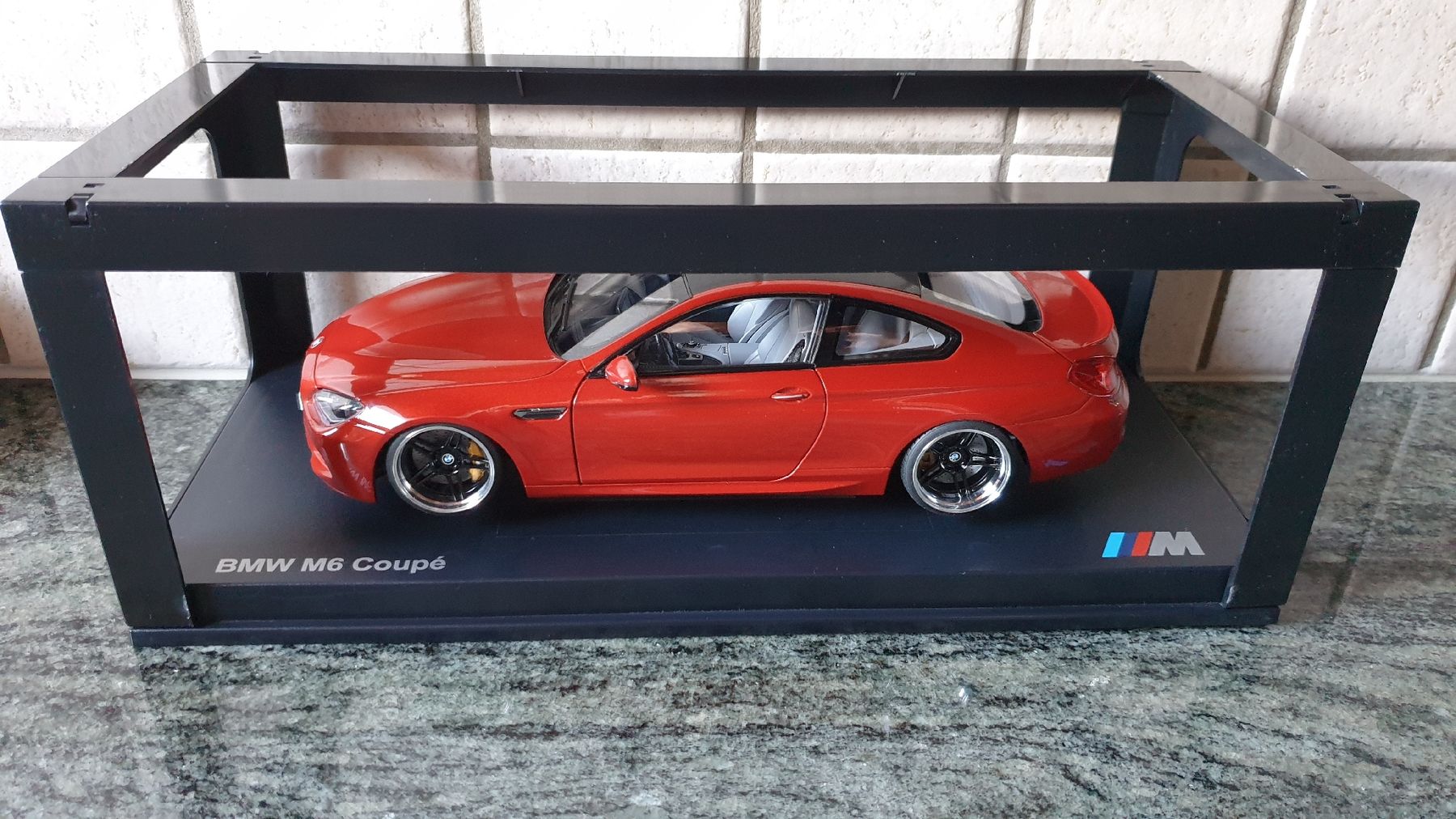 BMW Modellautos: BMW M6 COUPE / PARAGON 1:18 TUNING – Neu (gemäss Beschreibung) aus Wengi b. Büren von Ot1000 8