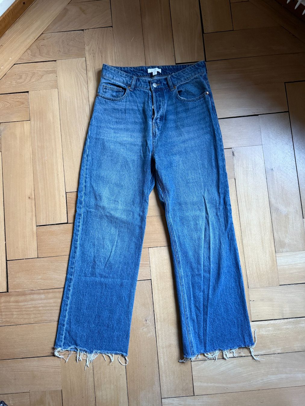H&M Jeans: Straight Leg Jeans blau 38 – D'occasion à Zürich par Diazaio