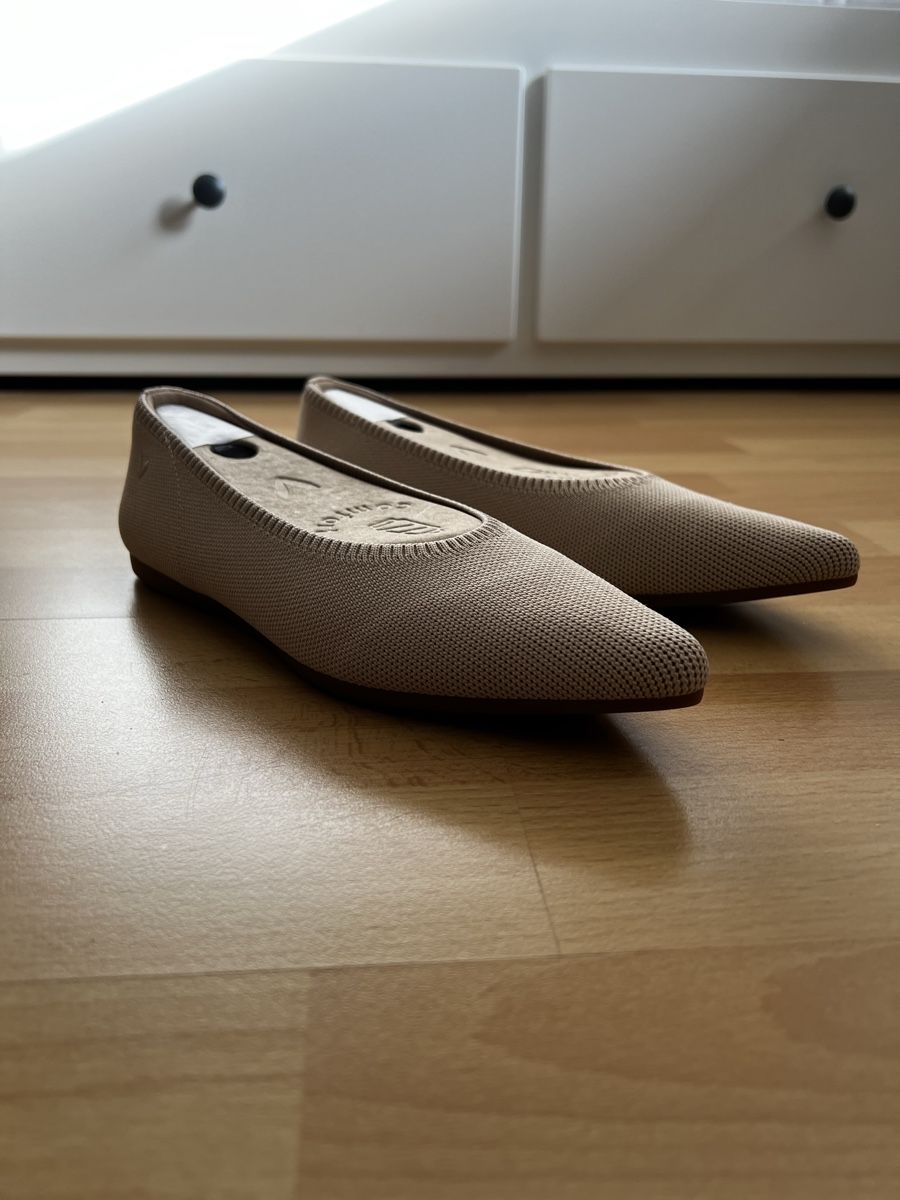 Vivaia Damenschuhe: Vivaia Flat Aria 5 38,5 – Neu und originalverpackt aus Sonceboz-Sombeval von adi_jxf7 1
