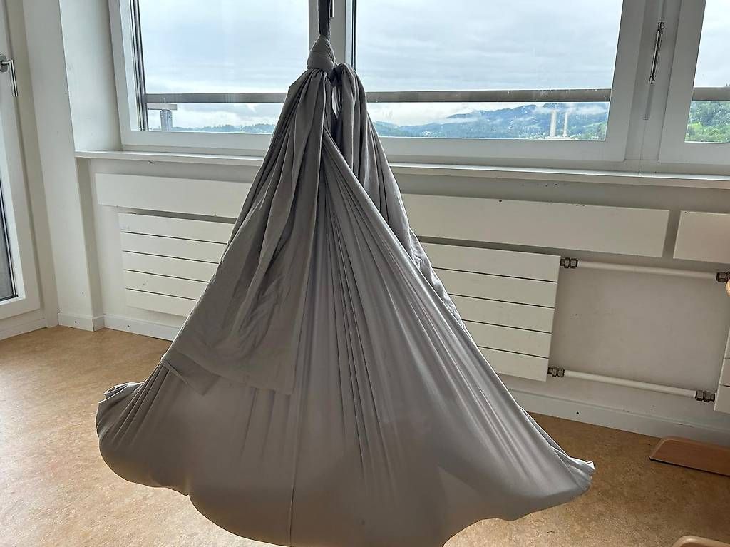 Amache: sensorische Schaukel, Aerial Hängematte – Usato da Zürich venduto da thi_zh7v 1