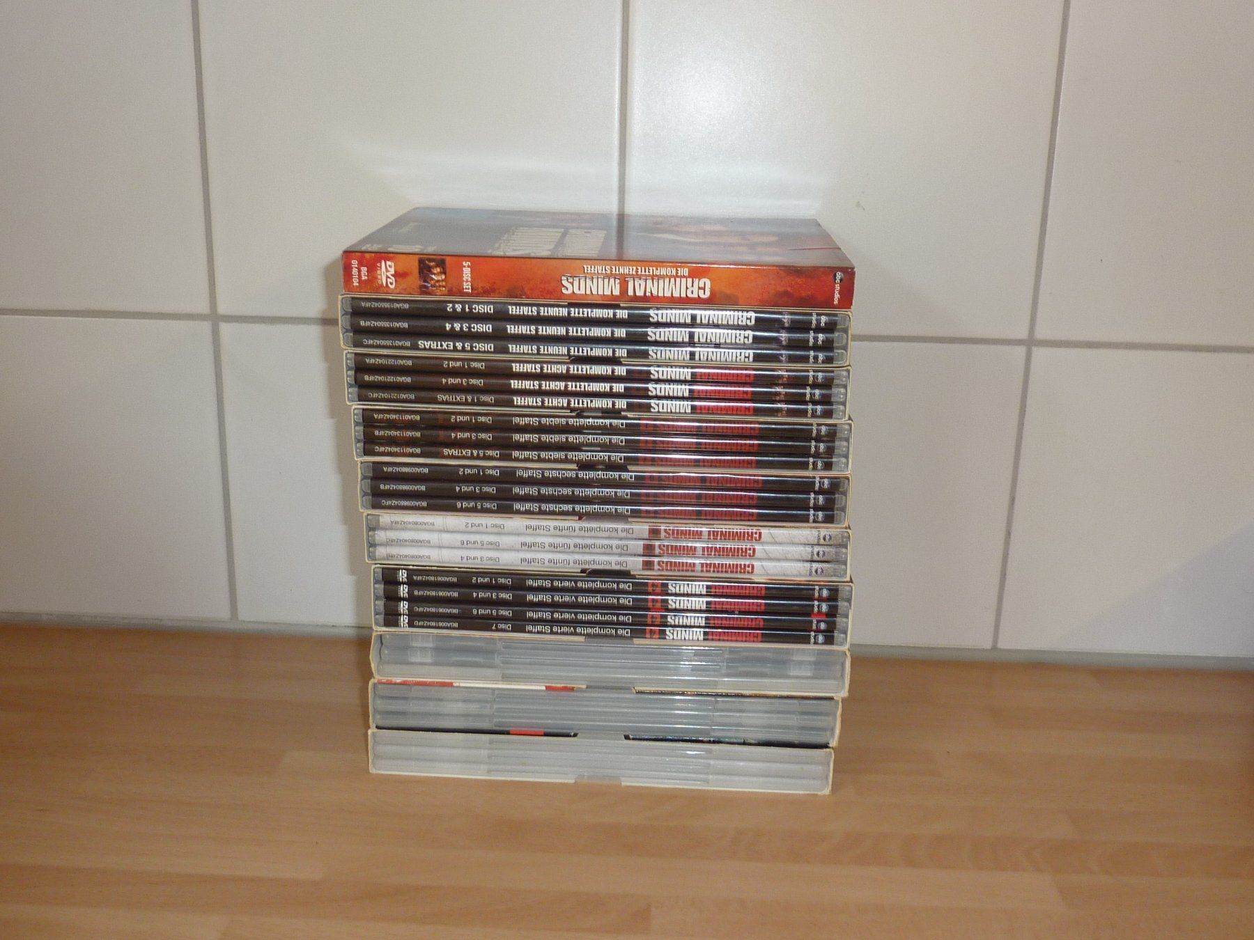 Tous les DVDs: Criminal Minds Staffel 1 - 10 – D'occasion à Niederscherli par Zahnd1 1