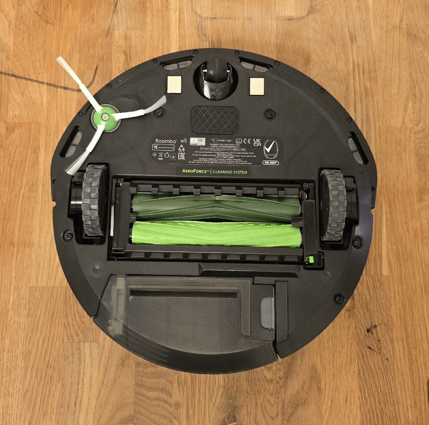 Irobot Aspirapolveri & Accessori: iRobot Roomba e5 Staubsaugroboter - Top Zustand! – Usato da Reiden venduto da Racemanb 2