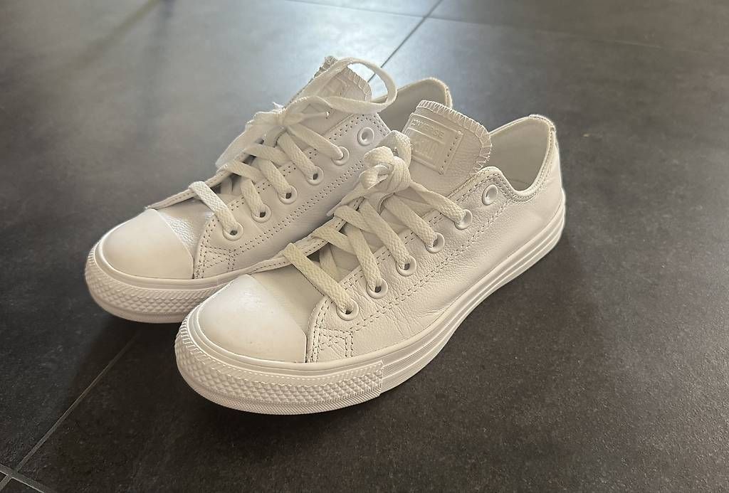 Scarpe da donna: Schuhe leather Gr. 38 – Usato da Balzers venduto da Lorena-H 1