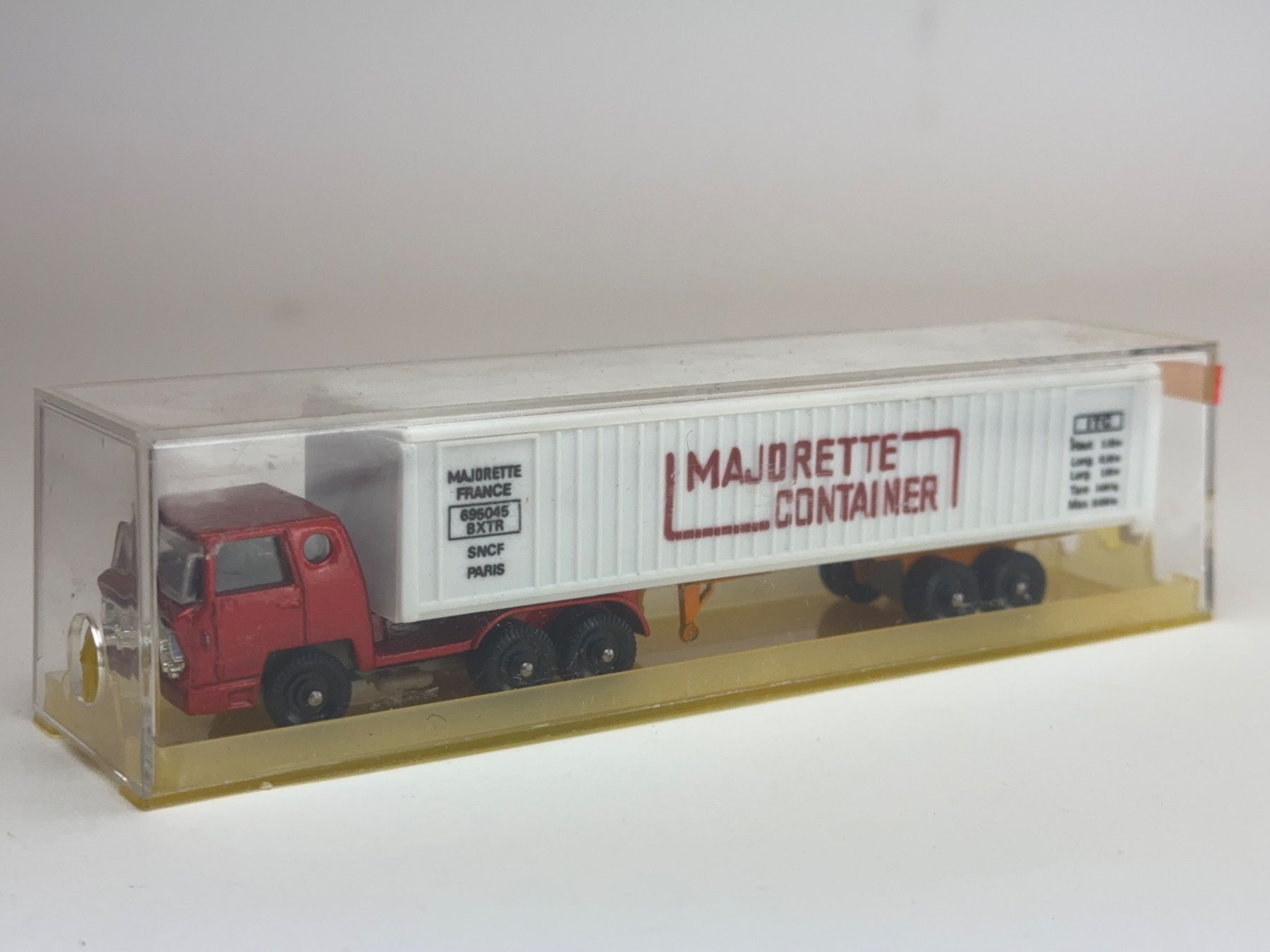 Majorette Modellini d'auto: CH- Majorette Container Sattelzug rot – Usato da Elm venduto da Wikmtz