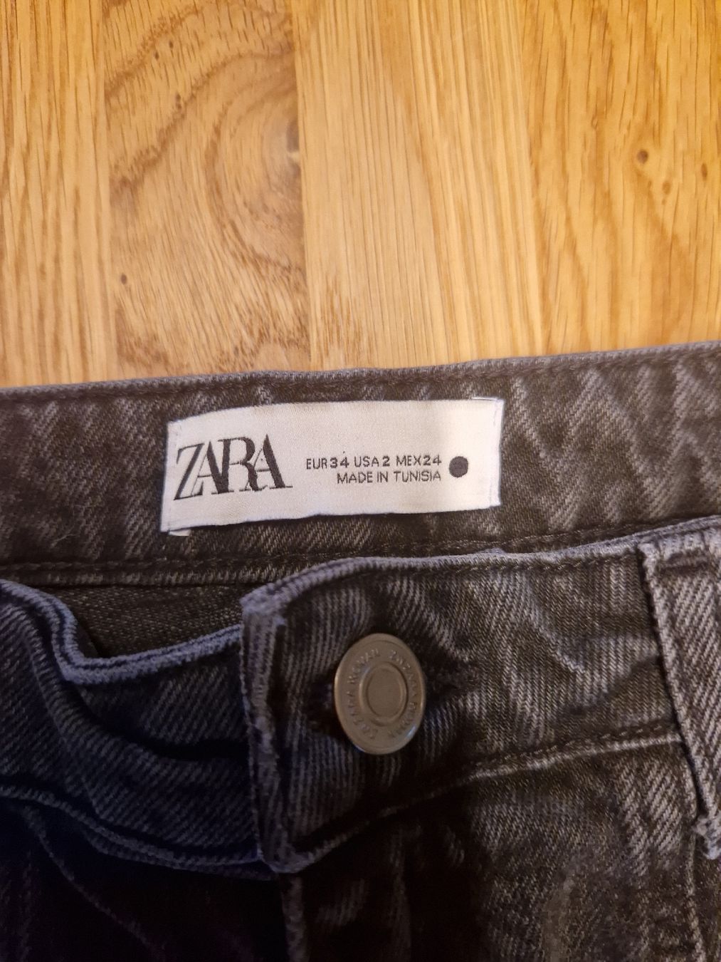 Zara Jeans: Zara Cargo Jeans schwarz Gr. 34 – Nuovo (secondo la descrizione) da Frauenkappelen venduto da sarahgygax_ 1