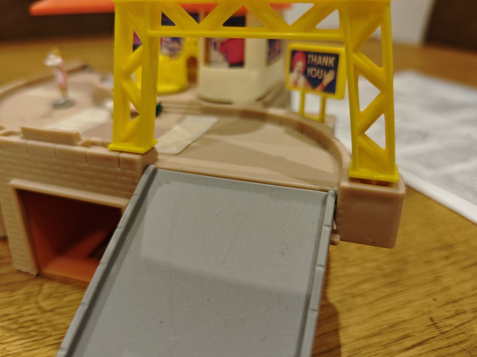 Hot Wheels Giocattoli: Hot Wheels McDonald's Playset – Usato da Wittenbach venduto da stefange 5