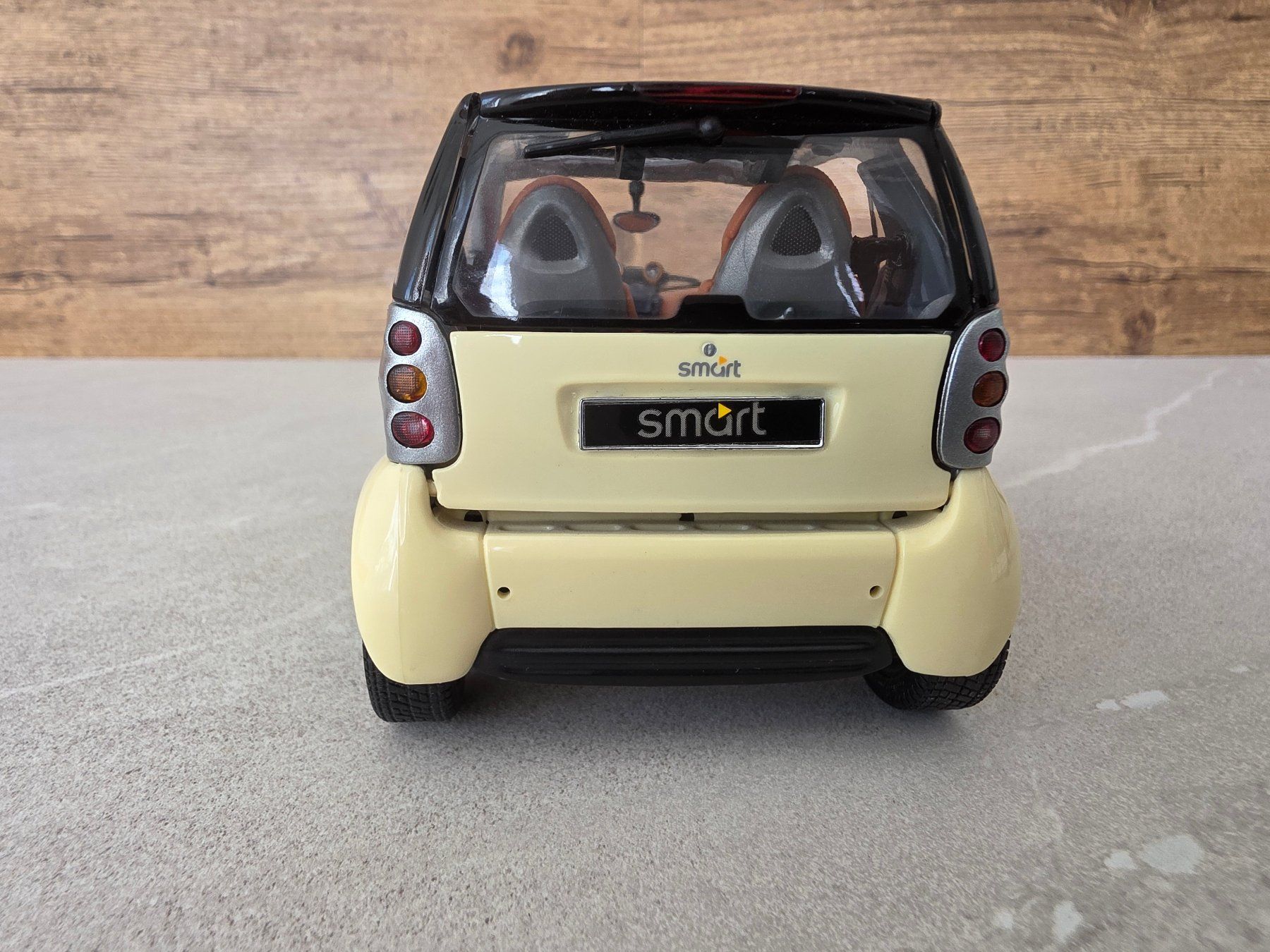 Smart Modellini d'auto: SMART City-Coupe 1/18. Maisto – Usato da Kaiseraugst venduto da Haubitz60 4