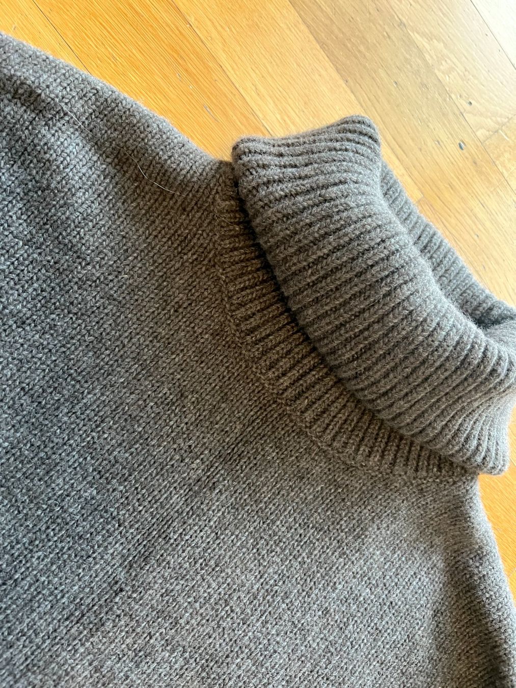 H&M Maglioni & Felpe: Oversize Pullover von H&M Premium Gr. S – Usato da Binningen venduto da criss-cross 4