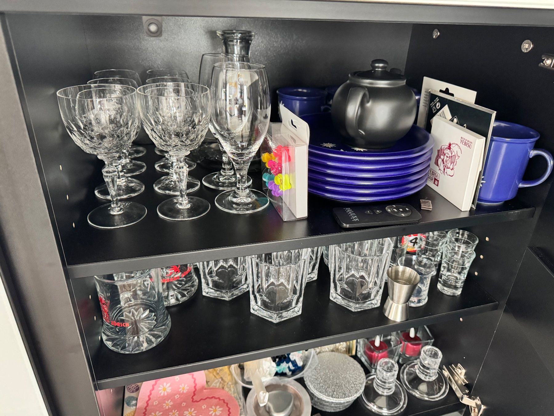 Cassettiere: Highboard, Sideboard, Kommode – Usato da Bütschwil venduto da Chewies 4