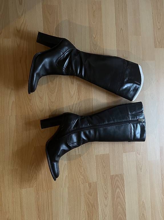 Scarpe da donna: Stiefel Leder – Usato da Zürich venduto da Carlo05101971