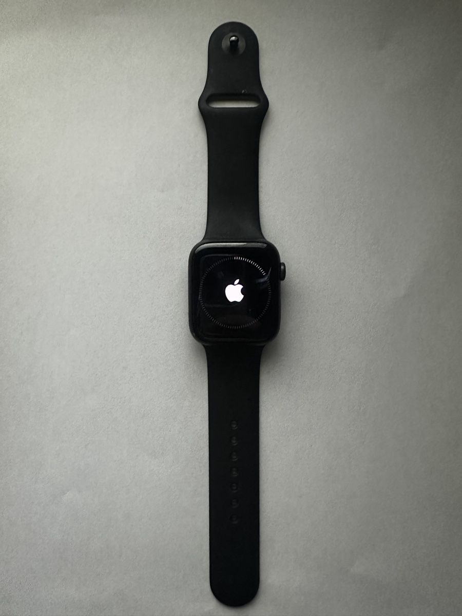 Apple : Apple Watch Serie 6 44mm Schwarz – Usato da Mels venduto da NokiOg 2