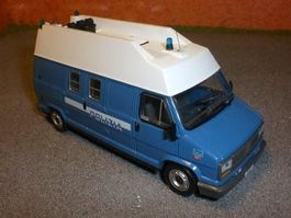 Fiat Ducato Van Maxi 1988 Polizia hellblau / weiss      1:43