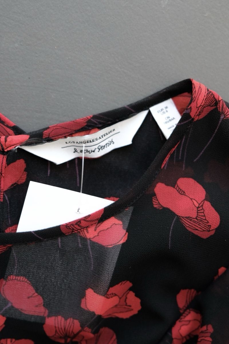 Other Stories Kleider: Kleid mit Blumenmuster Grösse 36 neuwertig – Gebraucht aus Wallisellen von lis_8fkh 1