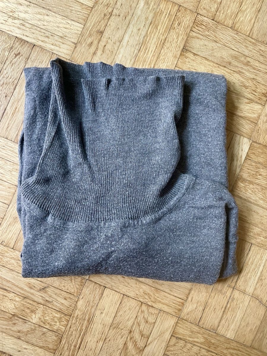 Pulls & Sweat-shirts: Grauer Rollkragenpullover, Grösse M, Kate Storm – D'occasion à Zürich par Carlajimena