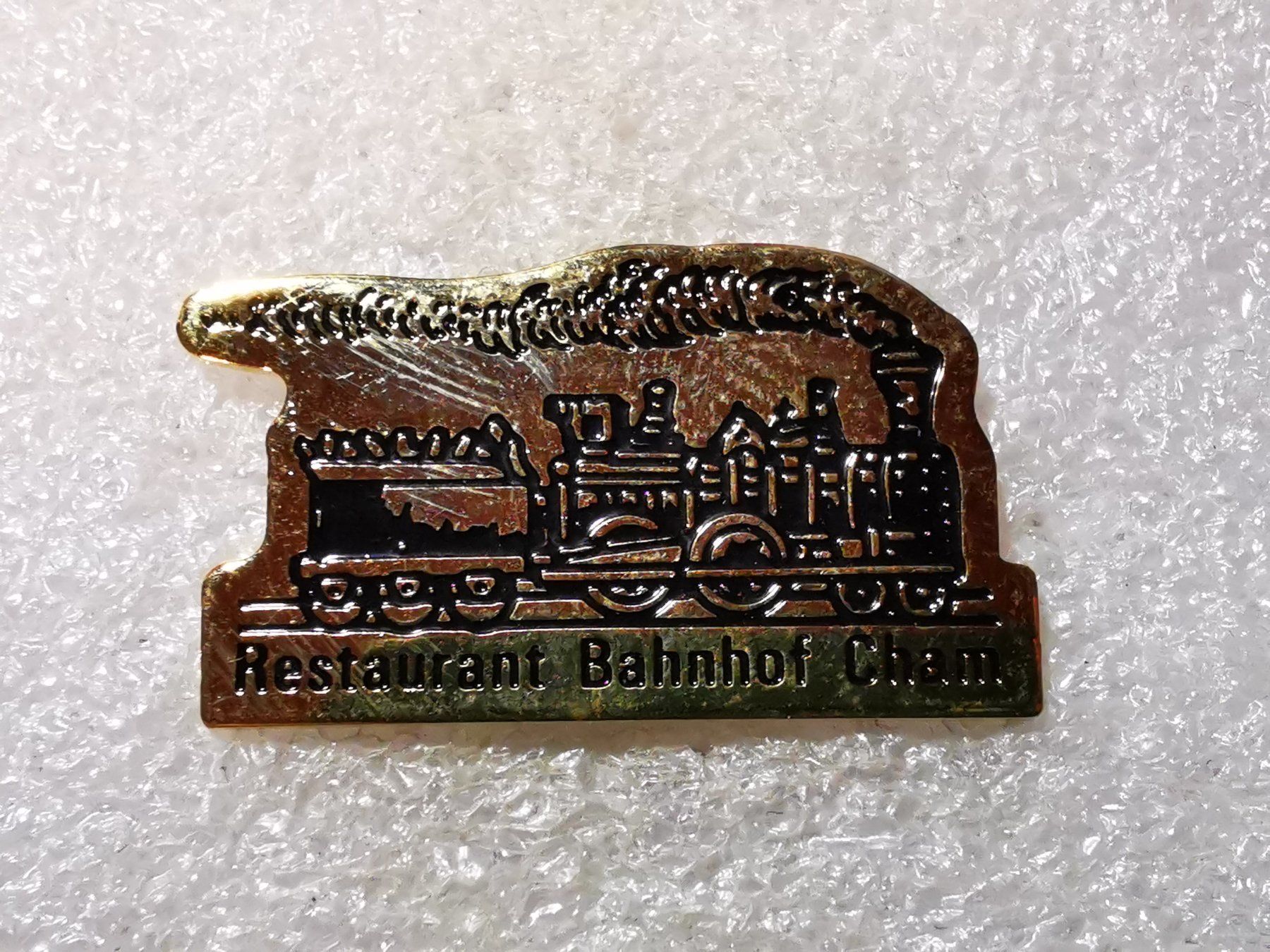 Placchette & Badge: Ansteckpin 78: Restaurant Bahnhof Cham – Usato da Oppligen venduto da Pin-Fall-Shop