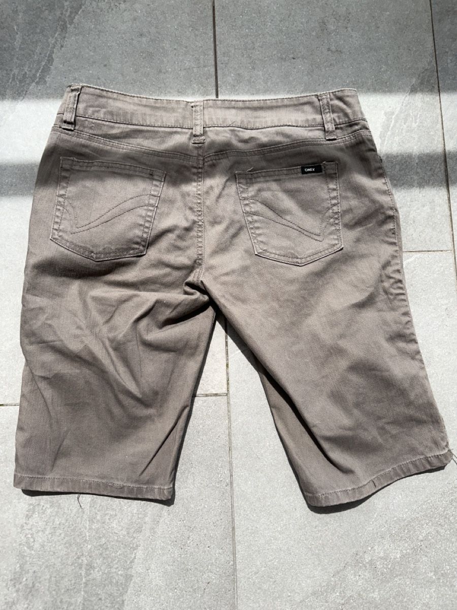 Only Pantaloni: Only Kurze Hose Gr. 38  – Usato da Wald AR venduto da sar_x867 1