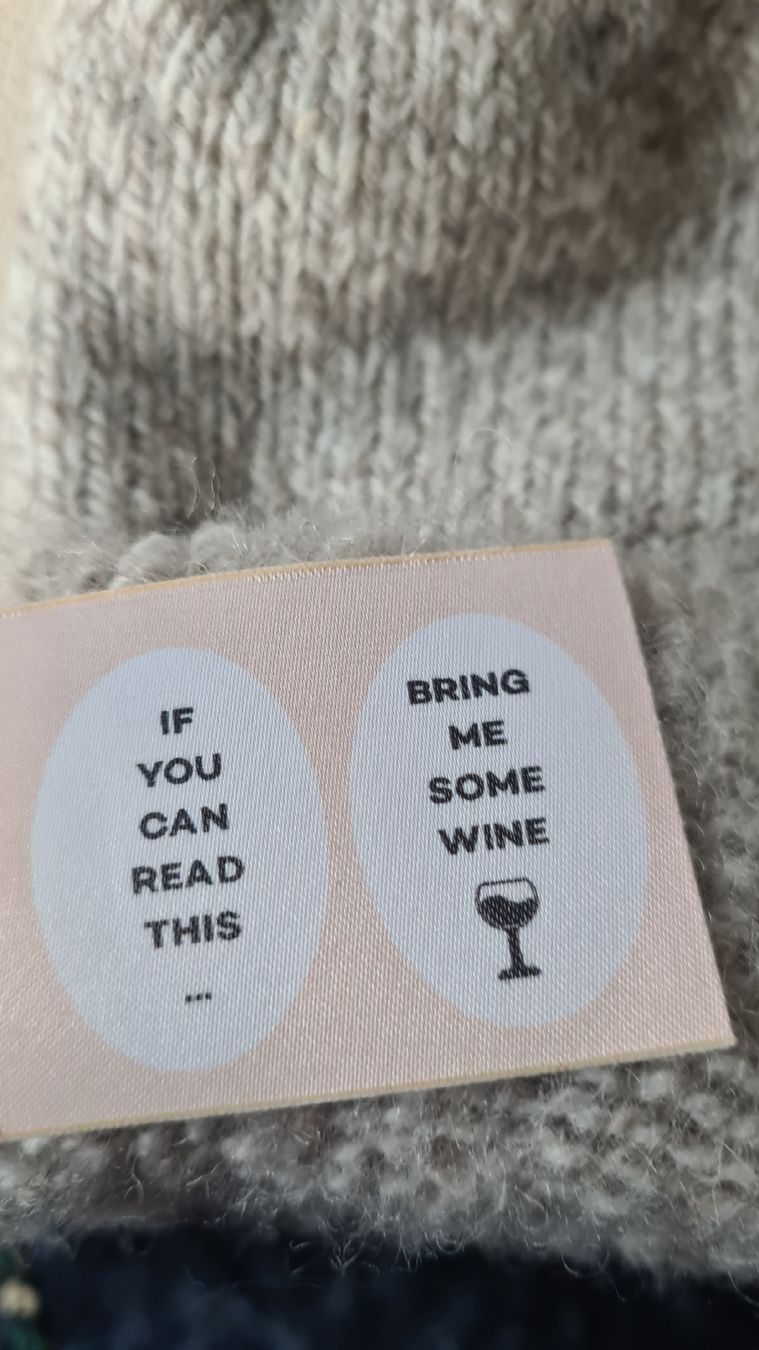 Socken: Bring me Wine Gr. 43/46 Neu – Neu und originalverpackt aus Dussnang von Mak13 2