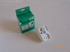 FI-Schutzstecker Adapter für Reise und Haushalt.