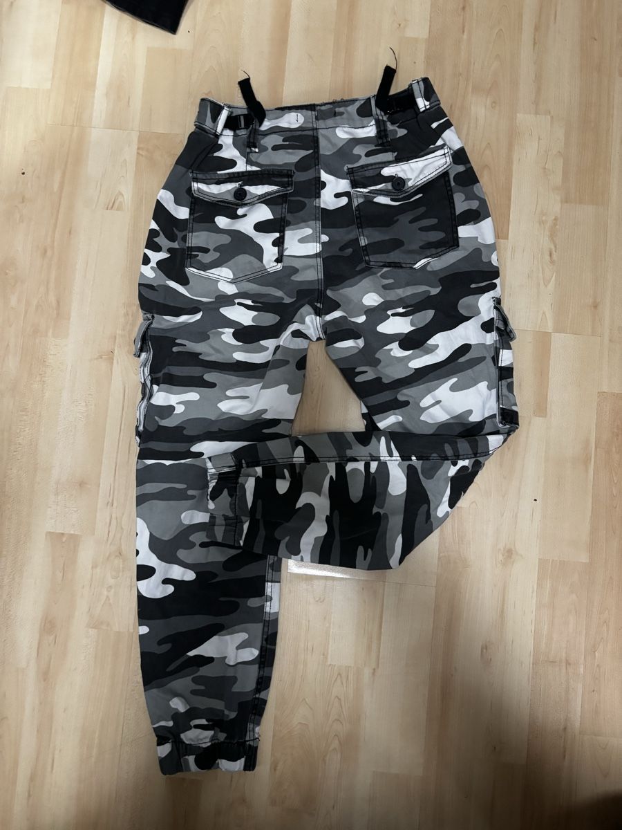 Pantaloni: Camo Cargo Hose Gr. 36 – Nuovo (secondo la descrizione) da zürich venduto da mapaXXefaboo 2